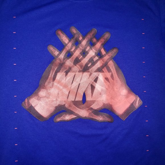 NIKE Dri-FIT X-ray Hands Football Receiver T-Shirt - Picture 2 of 7